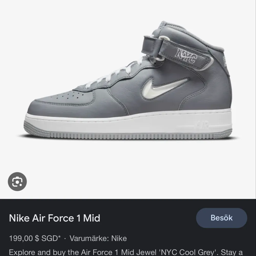 Nike Air Force Mid NYC Aldrig använda.  Nypris 1599 kr Storlek 41  Säljes för 700 kr alt bud.. Skor.