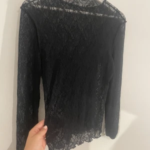 Spets topp,strl M - Aldrig använf topp från shein