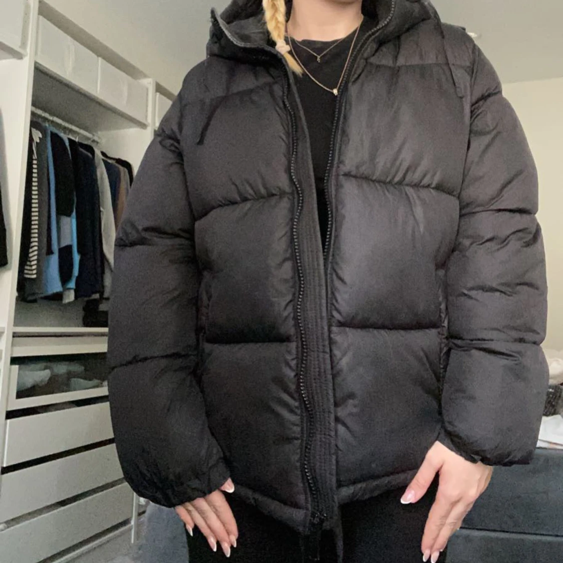 Svart puffjacka - 90