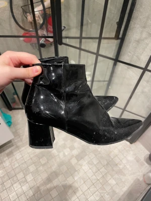 Höstboots  - Blanka höstskor 