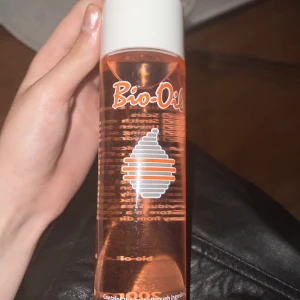 Bio oil  - Helt oanvänd, har 12 stycken om någon vill ha mer. 200 ml