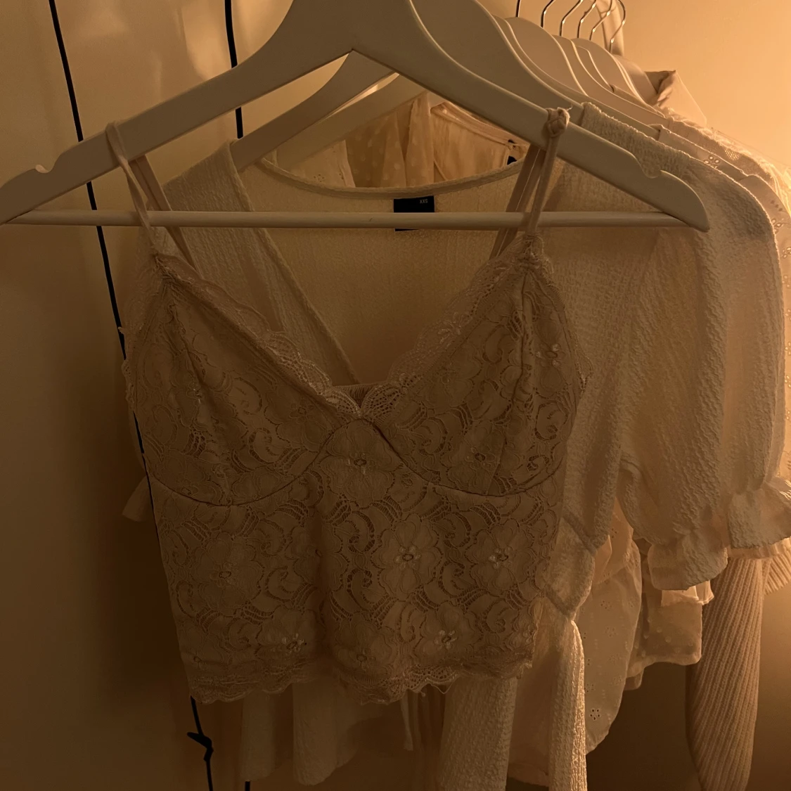 Spets-topp från Bikbok