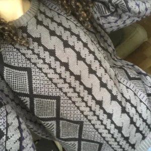 Höst tröja - Jättemysig stickad tröja, super skön och varm. Perfekt nu för hösten! 