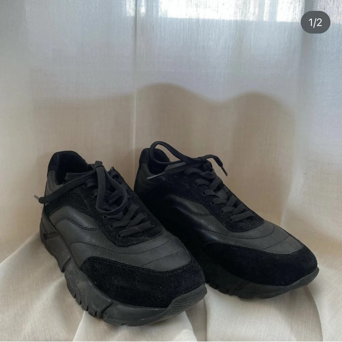 Svarta sneakers  - 90