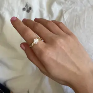Super fin ring 💕 tryck gärna på köp nu😊💕