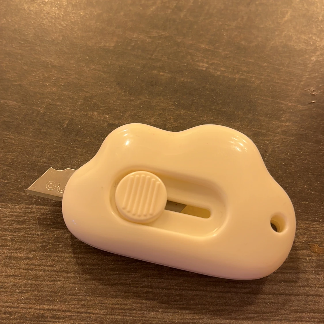 Cloud boxcutter - 90