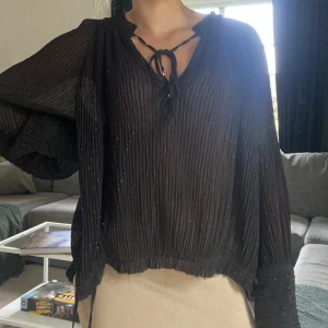 Fest topp! - Aldrig använd, nypris närmare 500!