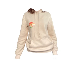 Mysig hoodie  - En mysig hoodie med svamp på som sitter bra, från h&m ★  Jag tror det är strl M, passar mig som är XS/S lite luftigt. Använd ett fåtal gånger och skicket är som gott som nytt 💕