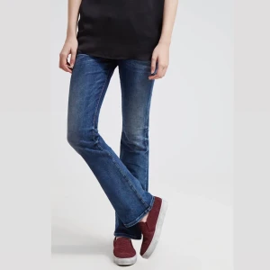 Ltb jeans Valerie - Snygga lågmidjade, bootcut jeans från ltb i modellen Valerie! 💗💗kom provat för fler bilder! Nypris:699kr