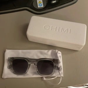 Chimi 04 Grey - Säljer mina Chimis 04 Grey för att dom inte kommer till användning längre. Dom är i fint skick. Nypris 1200kr. Kom gärna med förslag mot byten.