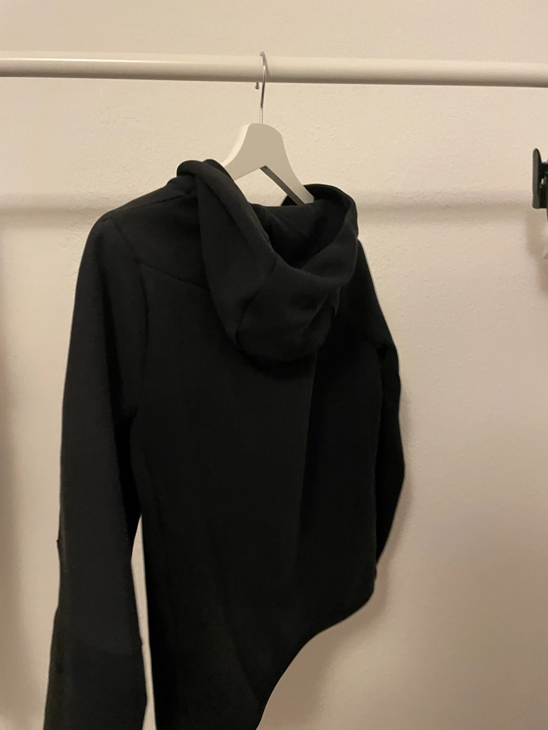 Svart Nike tech! - 90