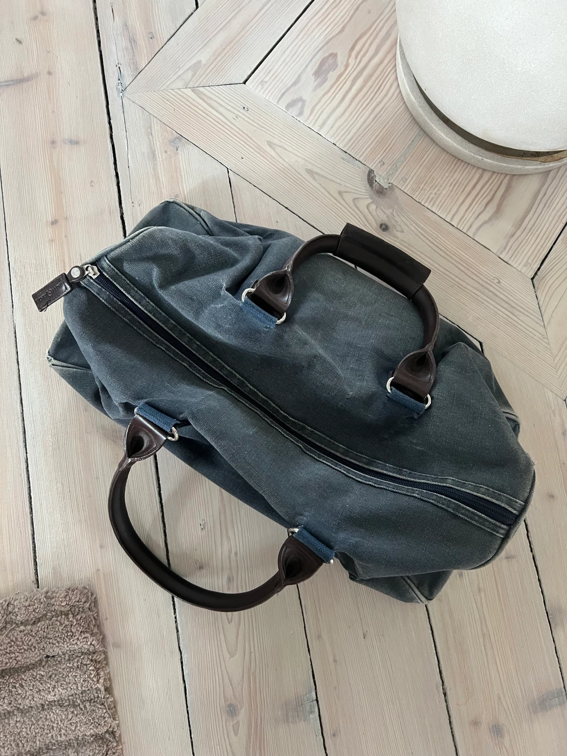 Henri Lloyd väska!  - 90