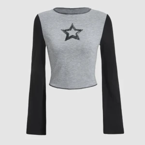 star cropped tröja  - snygg y2k tröja, knappt använd. 
