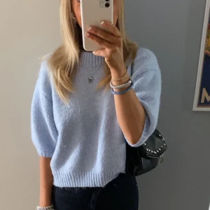 Fin tröja från Zara - Fin tröja från Zara! Använd några gånger så den är i bra skick 💕💕 