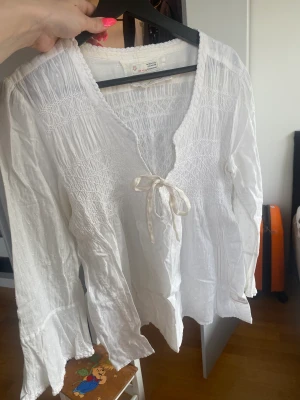 Odd Molly blus  - Vit blus från Odd molly