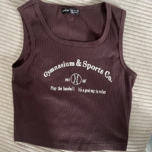 Linne - Brunt linne från SHEIN! Aldrig använt. Storlek S