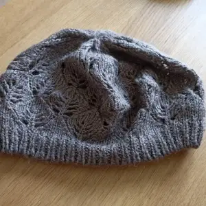 Crochet beanie hat. Light brown. Great condition. 