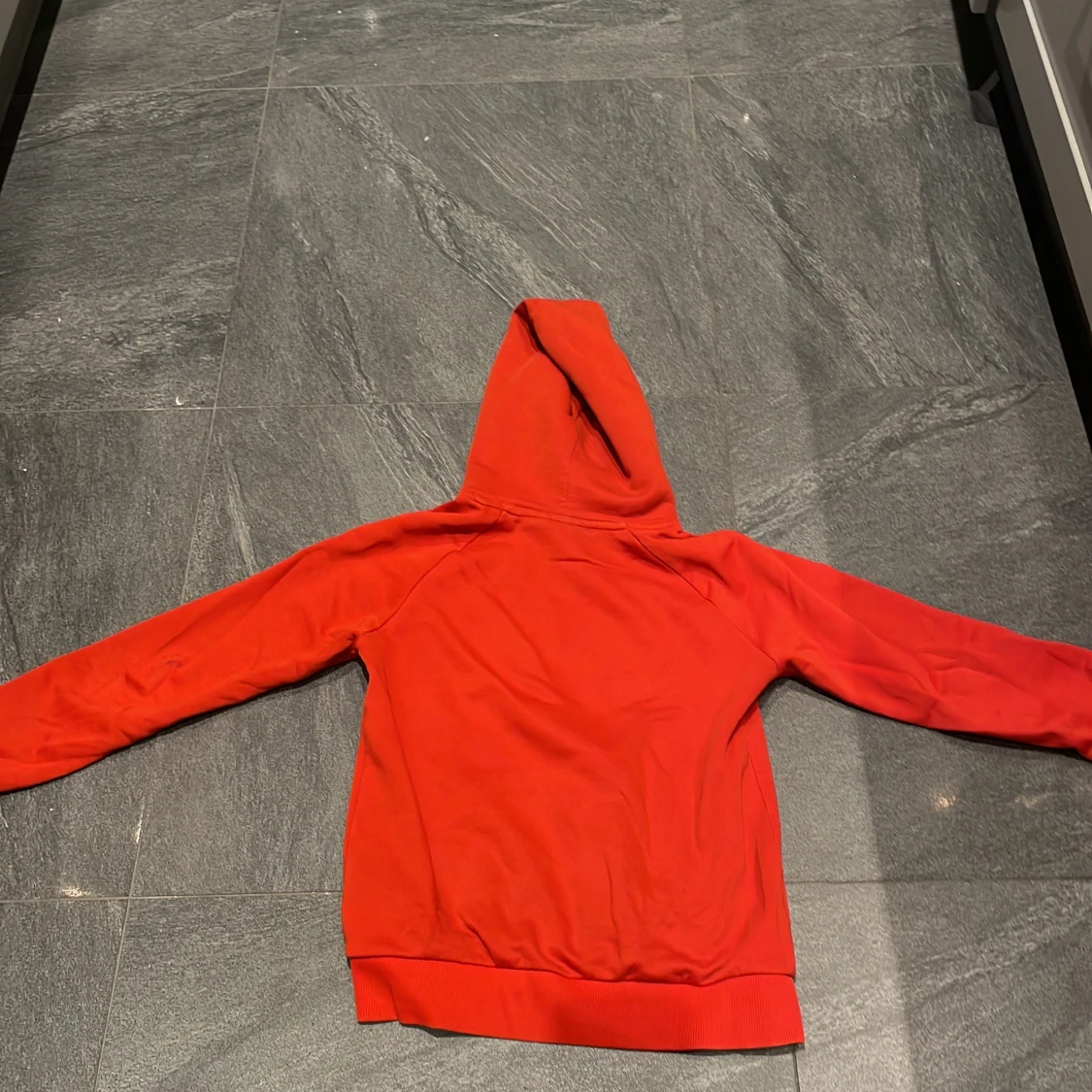 Peak performance hoddie  - 90