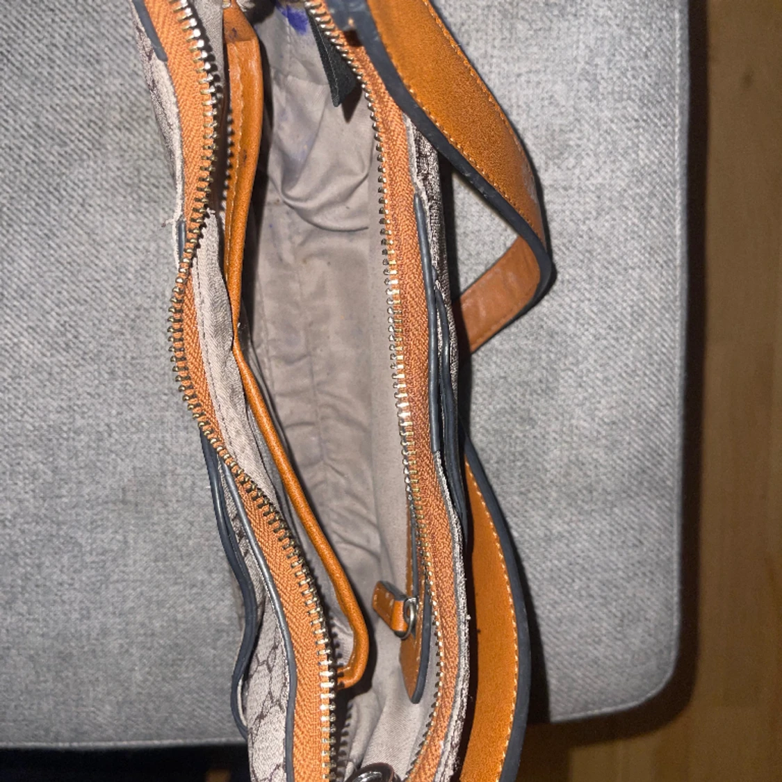 Axelremsväska  - 91