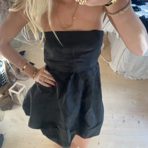 Klänning  - Perfekt nyårsklänning!!