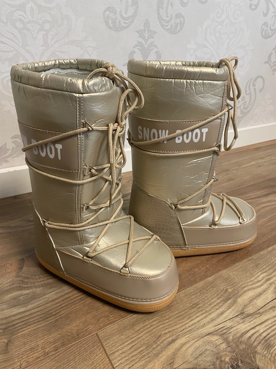 Snöboots, vinterstövlar, s.37/38! 