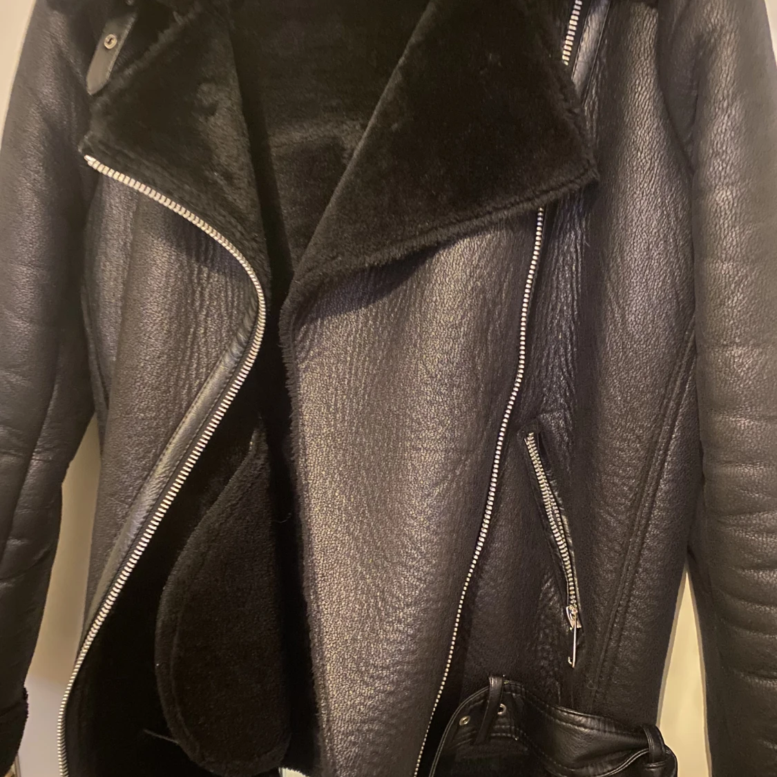 Fodrad skinnjacka  - 90