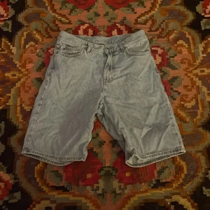 Sweet Sktbs Jeans-shorts  - Sweet Sktbs jeans shorts storlek X-small