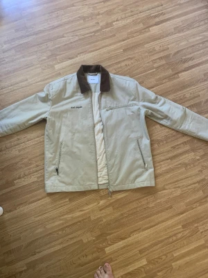 Arigato jacka - Säljer på grund av för lite användning 