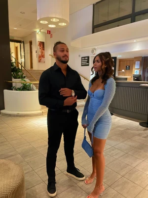 Klänning - Blå klänning i storlek XS från oh polly. Endast använt en gång!