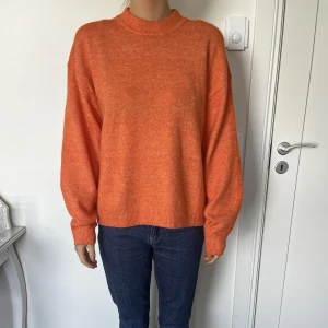 Stickad tröja - Stickad tröja från H&M - storlek Medium - kontakta mig om ni har några frågor!