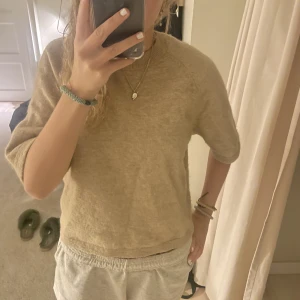 Stickad tröja - As snygg stickad tröja från &otherstories, nästan aldrig använd. 