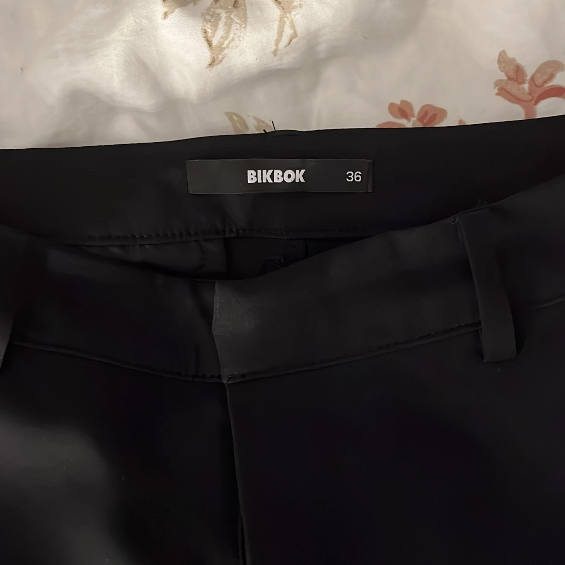 Kostymbyxor  - 90