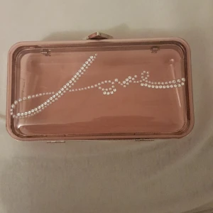 Oanvänd gambattista Valli vaska - Den oanvänd och den kan staylas på 3 olika sätt .