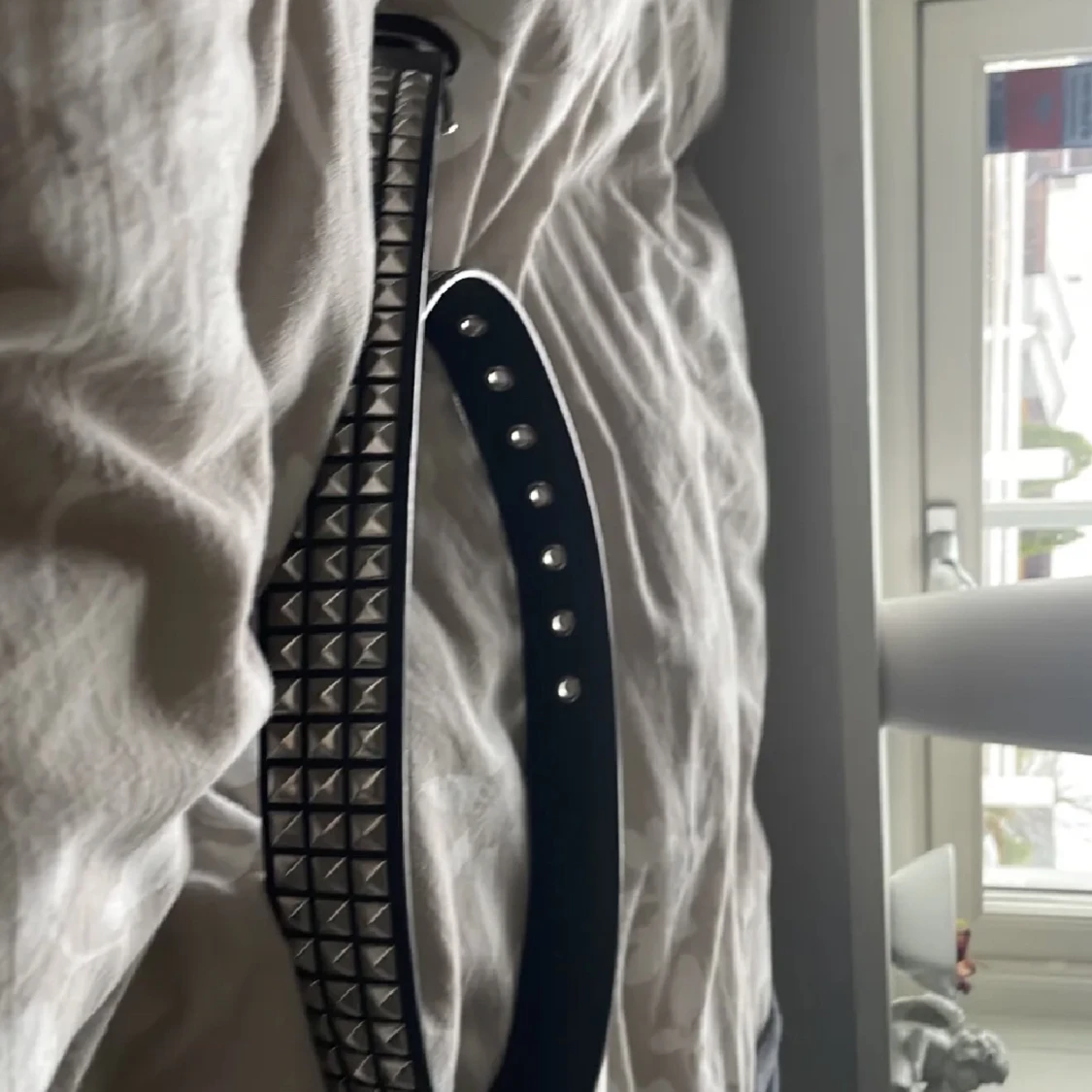 Bälte med nitar  - 91