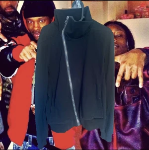 Äkta Rick Owen Bauhaus Jogger knappt använd  - Tja säljer mina underbara Rick Owens, skriv gärna för mer bilder 😄 