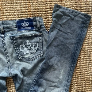 Victoria Beckham jeans - Jättesnygga victoria backham jeans som ej kommer till användning. BRA skick. Skriv vid funderingar!❤️