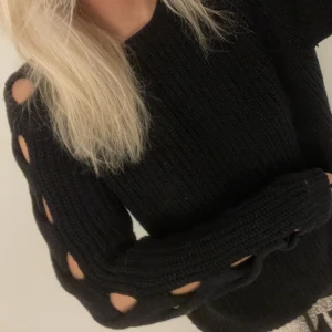 Cool tröja - Säljer denna coola tröja som passar till allt!