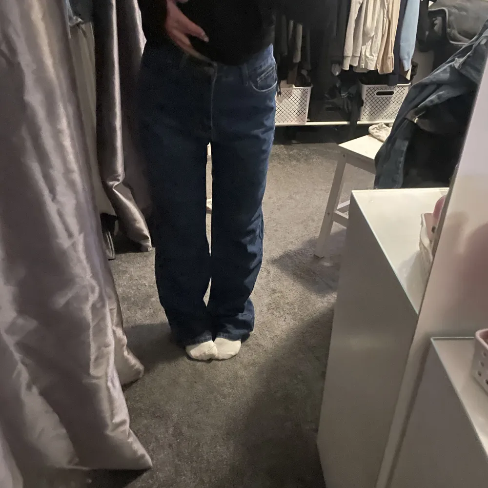 Säljer dessa snygga oversized jeans❤️. Jeans & Byxor.