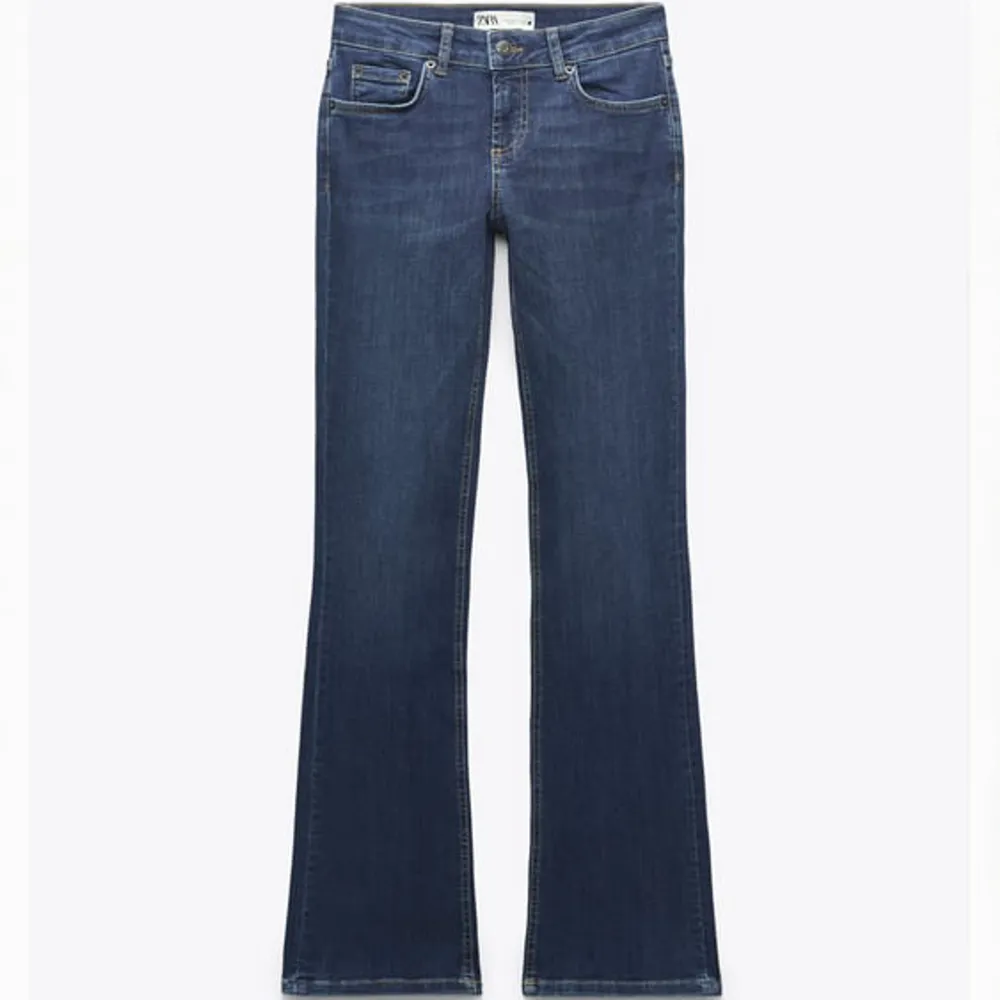 Zara jeans stl 36 använda Max 3 ggr . Jeans & Byxor.