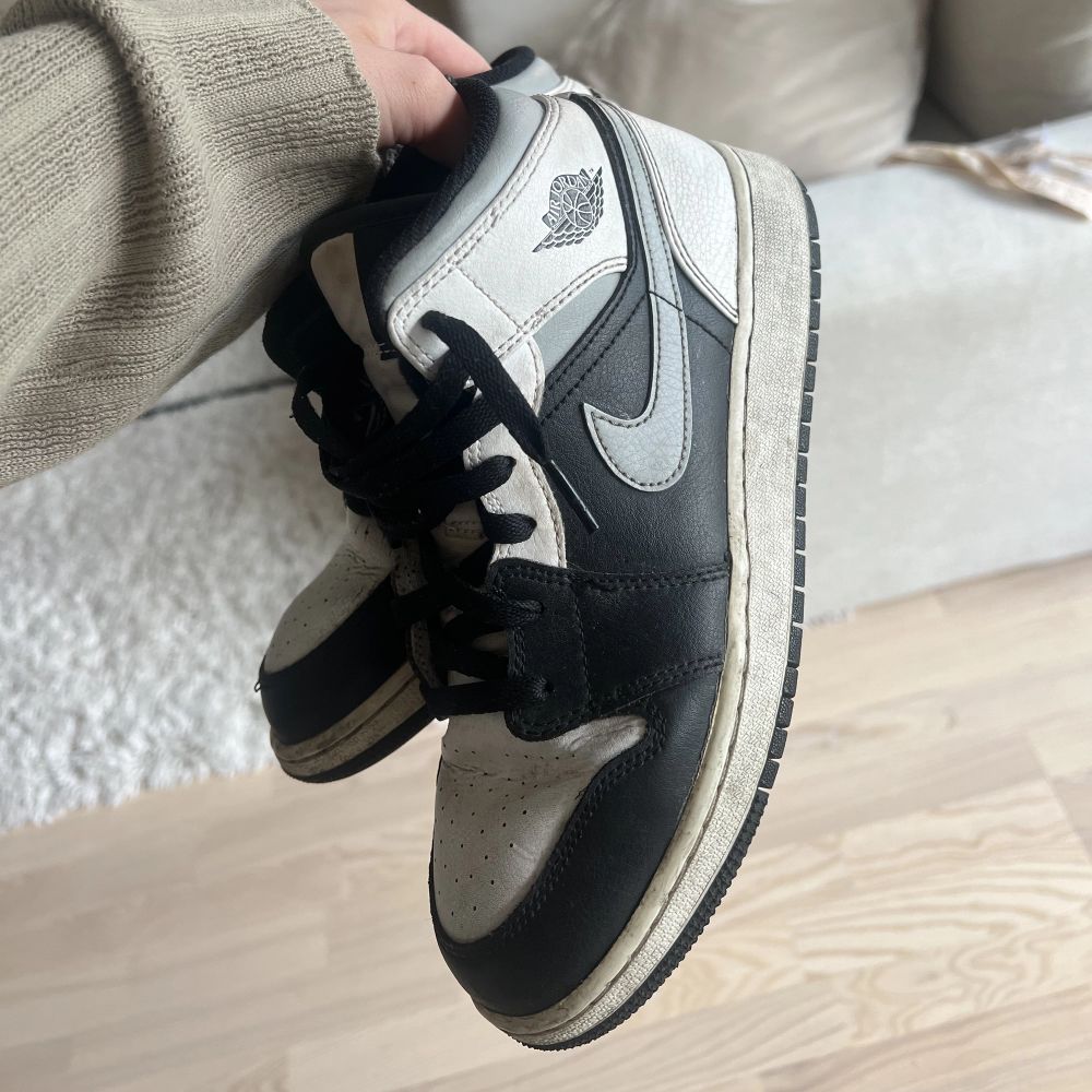 Svart JORDANS STL 39! - Jordans | Plick Second Hand