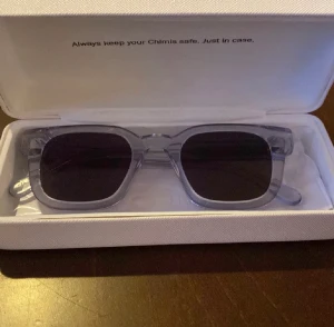 Chimi solglasögon - Ett par jättefina chimi solglasögon som säljs då jag har köpt ett par andra och behöver få saker sålda  