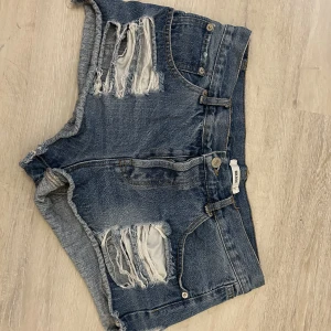 Kort byxor  - Plus frakt 