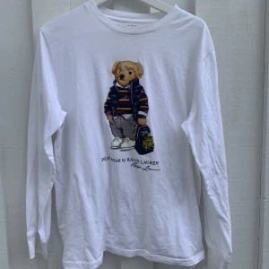 Ralph lauren tröja  - Säljer denna tröja från Ralp lauren. Hör av er vid frågor 💞😋