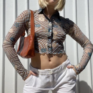 Meshblus  - Meshblus från Bershka. Strl XS. Fint skick! 💫 Se även mina andra annonser, 3 för 2 på allt! 💫