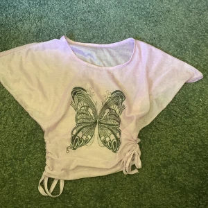 Magtröja - Säljer min super super fina magtröja den är köpt i Thailand 🇹🇭 använd 4-6 gånger 