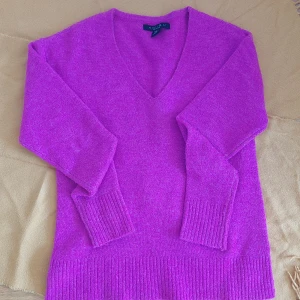 New H&M Sweater for sale - Unused H&M sweater for sale. Size-Xs,  Unused, perfect for the winters