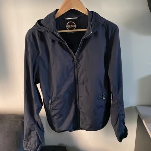 Colmar jacka  - Tjena säljer nu min colmar jacka.