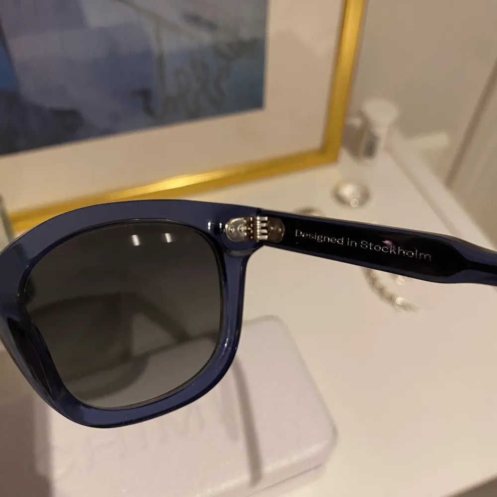 Sho!! Säljer dessa Chimi solglasögon som jag köpte för 3 år sedan som jag knappt har använt.🤓 Köpta från Chimi eyewear för runt 999kr.  Buda gärna!! 😄. Övrigt.