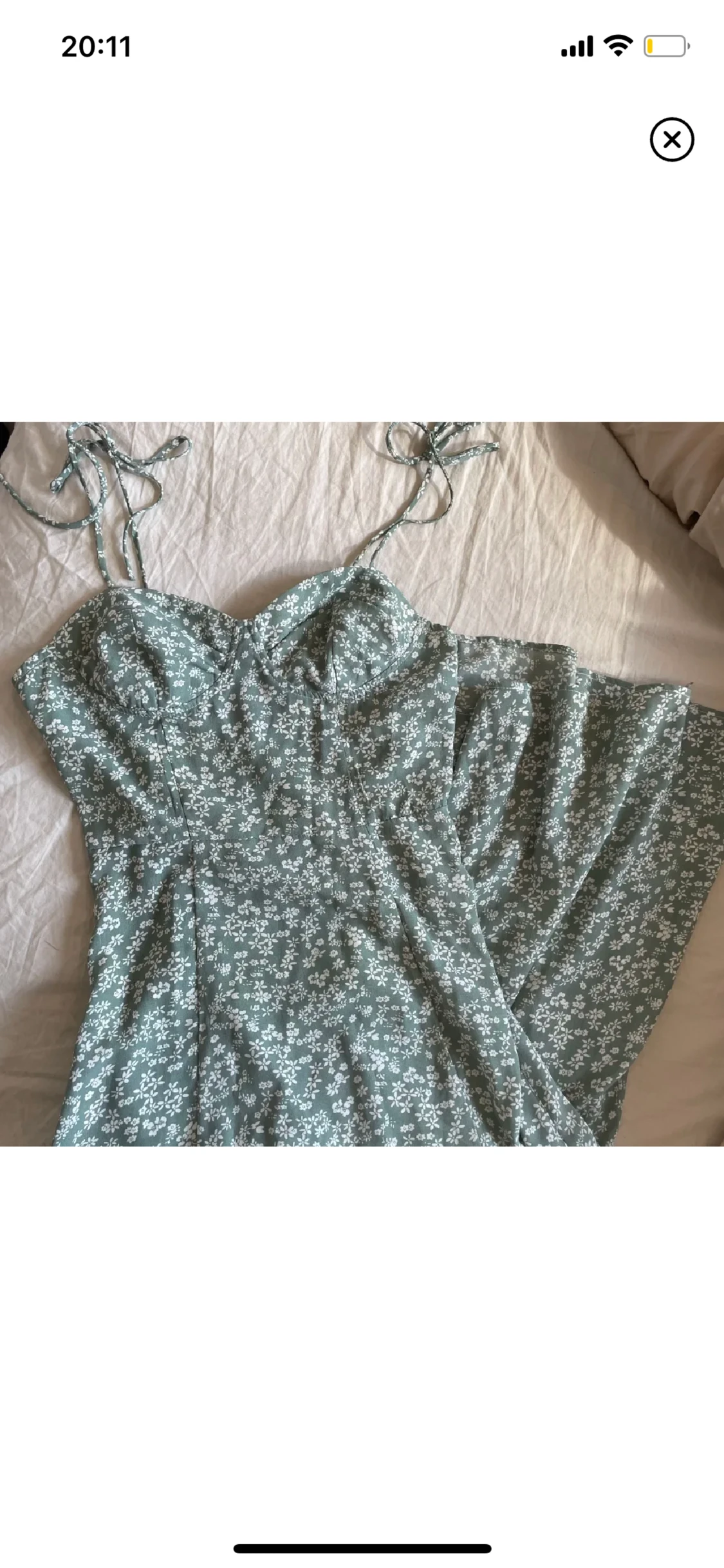 Grönblommig långklänning