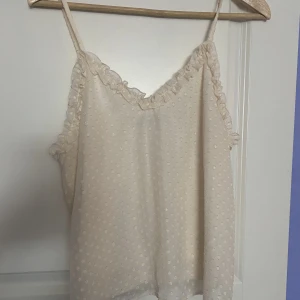 Linne - Gulligt linne i strl S❣️